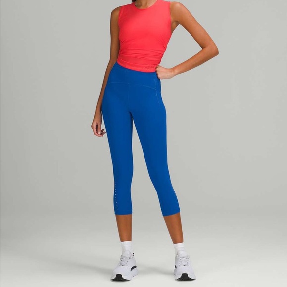 lululemon athletica Pants - Lululemon Swift Speed High-Rise Crop 21" Blazer Blue Tone sz 4